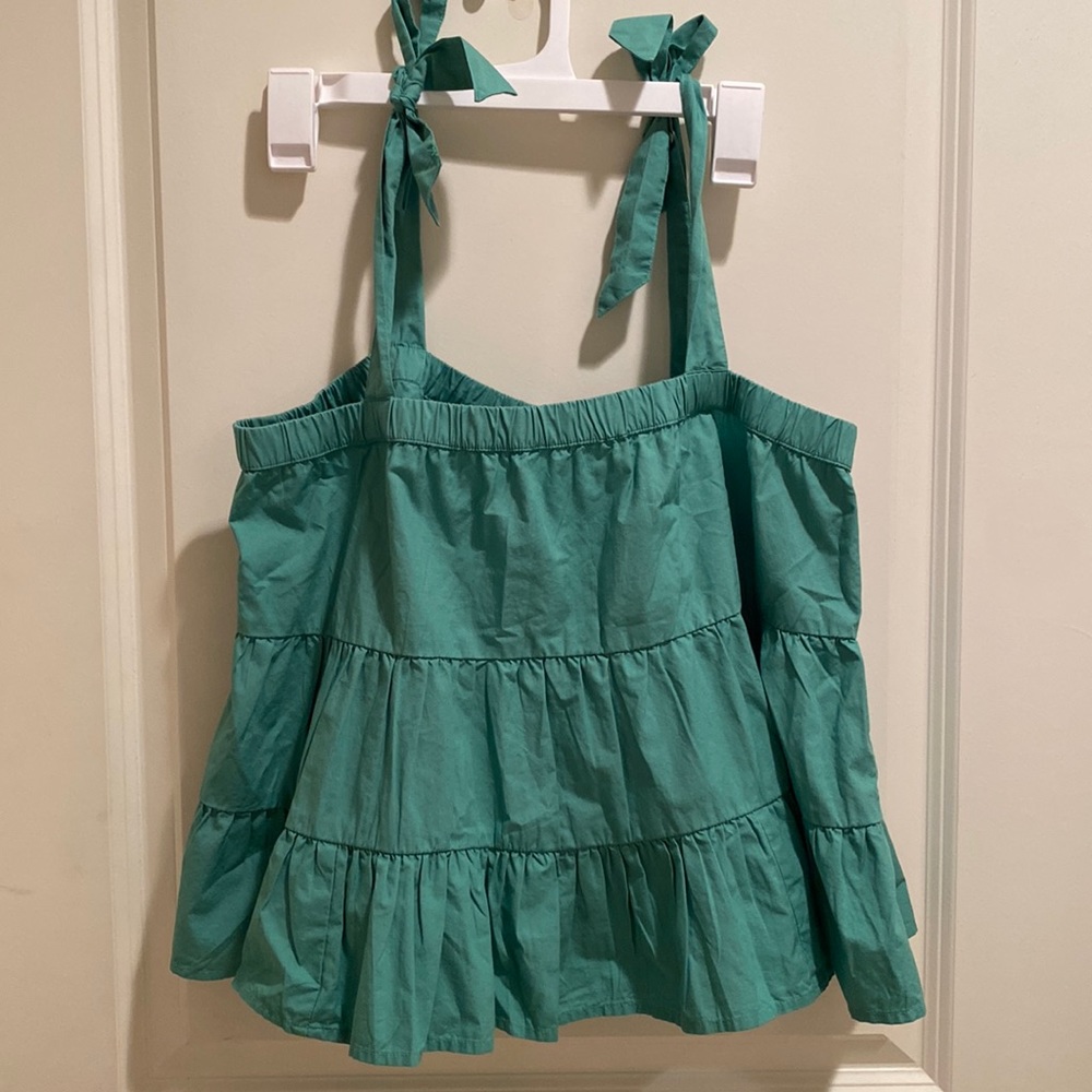 AMERICAN EAGLE Kelly green tank top
